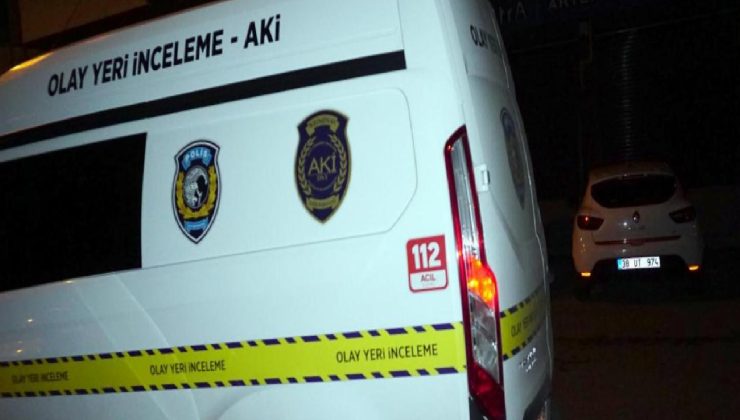Baba ile oğlu, husumetlileri tarafından bıçaklandı