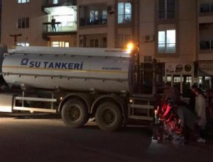 İzmir’in o ilçesinde 3 gündür su zahmeti: Tankerler önünde kuyruk