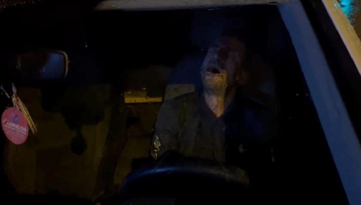 Trafikte uyuyakalan ehliyetsiz şoföre 4 bin 64 TL ceza kesildi