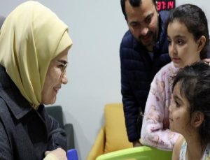 Emine Erdoğan’dan Gazze’den getirilen hasta çocuklara şefkat eli