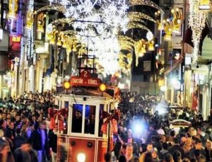 Areda Survey: Türk halkının yarısından fazlası yılbaşını onaylamıyor