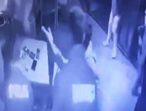 Bayrampaşa’da kafe çalışanlarından polise hücum: 2 polis, 1 bekçi yaralandı