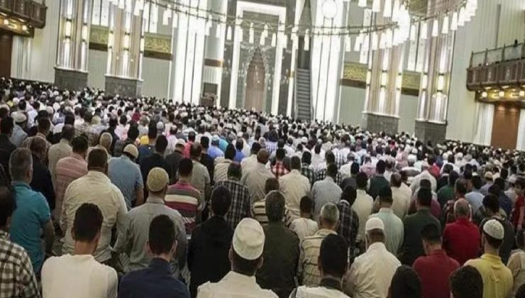 Cuma hutbesinde dikkat çeken kelamlar: Kirli eller tıpkı