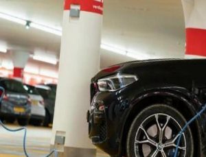 Elektrikli araba satışlarının 2024’te vites yükseltmesi bekleniyor