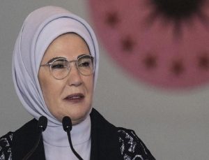 Emine Erdoğan, Cumhurbaşkanlığı Kültür ve Sanat Büyük Mükafatları sahiplerini tebrik etti