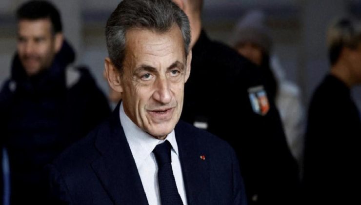 Eski Fransa Cumhurbaşkanı Sarkozy’e 1 yıl mahpus cezası