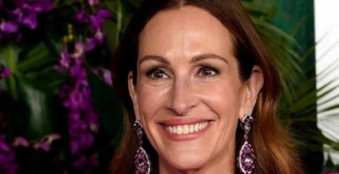 Estetikten uzak duran ünlüler: Angelina Jolie, Julia Roberts..