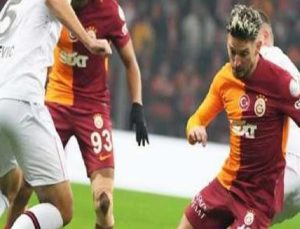Galatasaray konutunda tek golle güldü! Derbiye göz kırptı