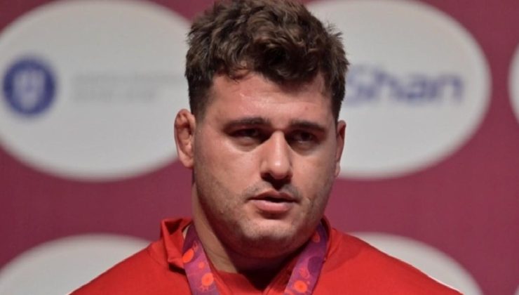 Gümüş madalya alan İstek Kayaalp: Olağanda o oyunu yiyecek bir sportmen değilim