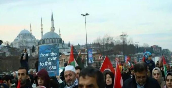 İmam Hatipliler sabah namazında buluştu
