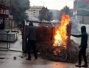 İsrail ordusundan Batı Şeria’da Tulkerim kenti ile Işık Şems Mülteci Kampı’na baskın