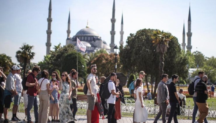 İstanbul’a 11 ayda 16 milyon turist