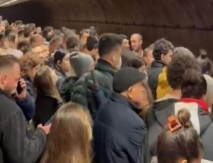Kadıköy-Sabiha Gökçen Havalimanı metrosunda arıza! Vatandaşlar isyan etti
