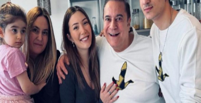 Mehmet Ali Erbil, doğum gününde çocuklarıyla bir ortaya geldi
