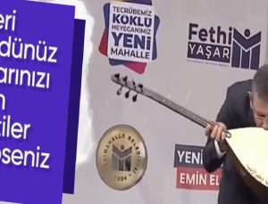 Özgür Özel, kendisine ikram edilen sazı öptü! İlignç anlar…