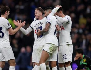 Tottenham, Brighton karşısında son dakika golüyle güldü